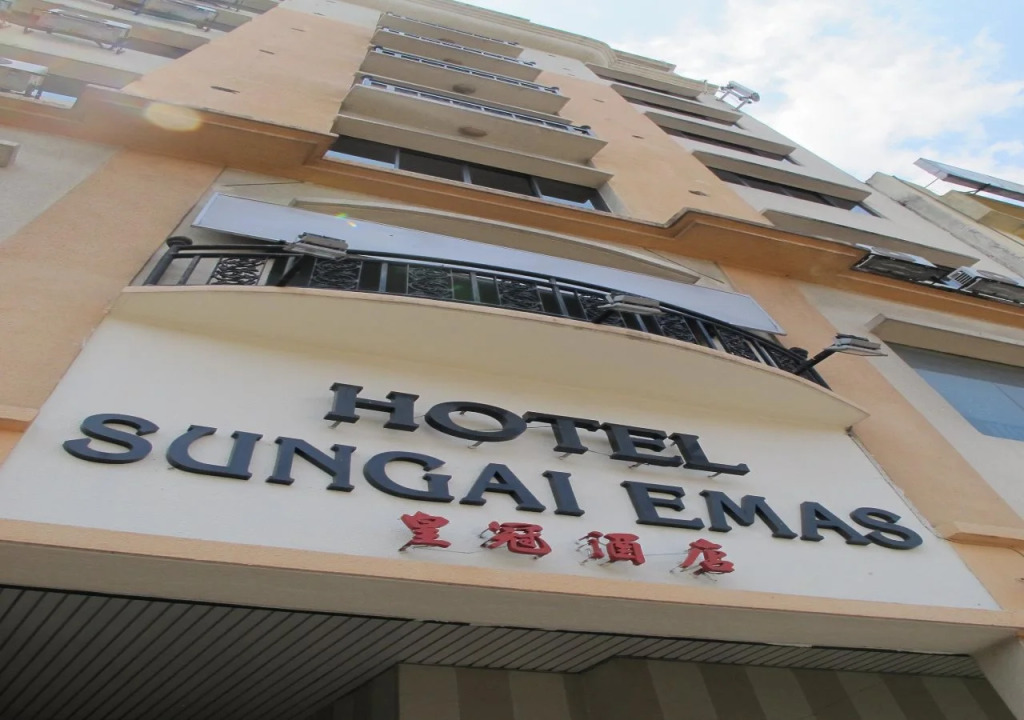Hotel Sungai Emas