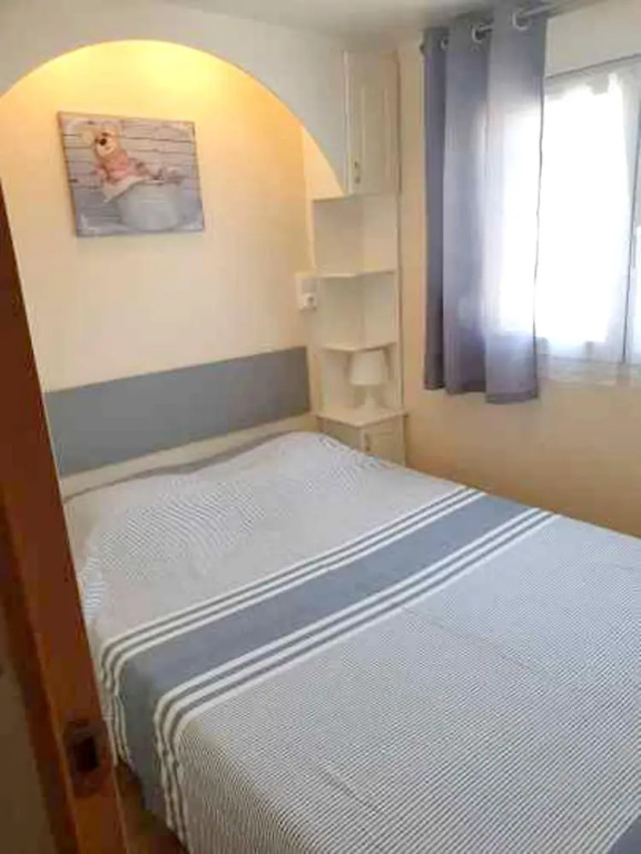 Bungalow With 2 Bedrooms in Hyères , With Furnished Garden - 1 km From the Beach