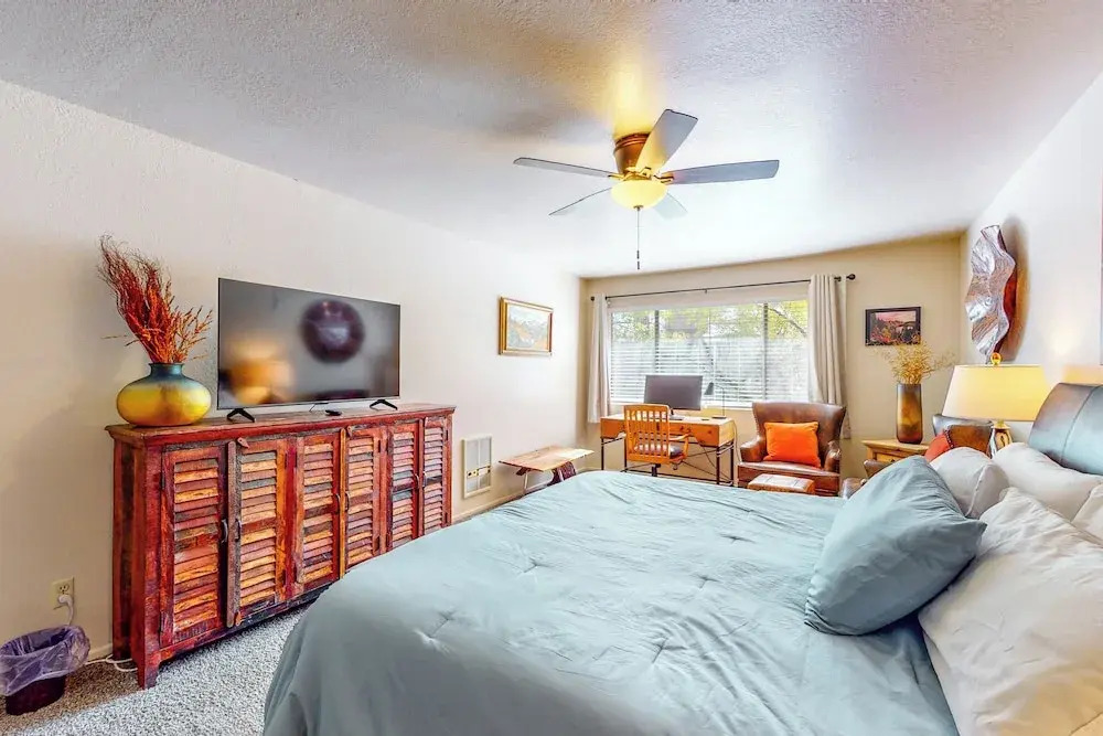 3BR Condo w/ Fire Pit & Full Kitchen