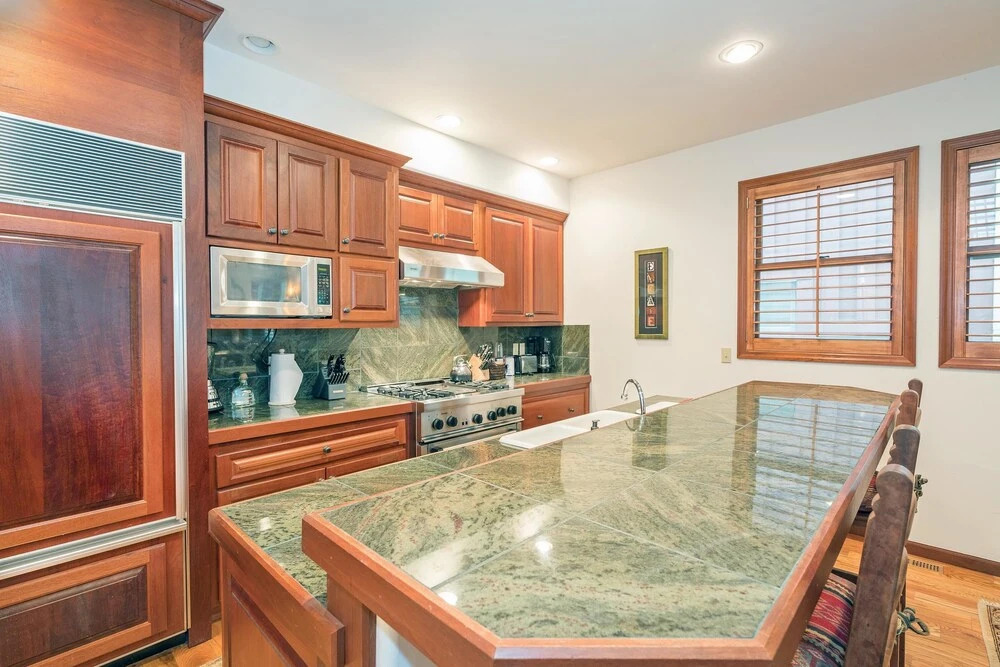 Pacific Street 3 Bedroom Condo By Accommodations in Telluride