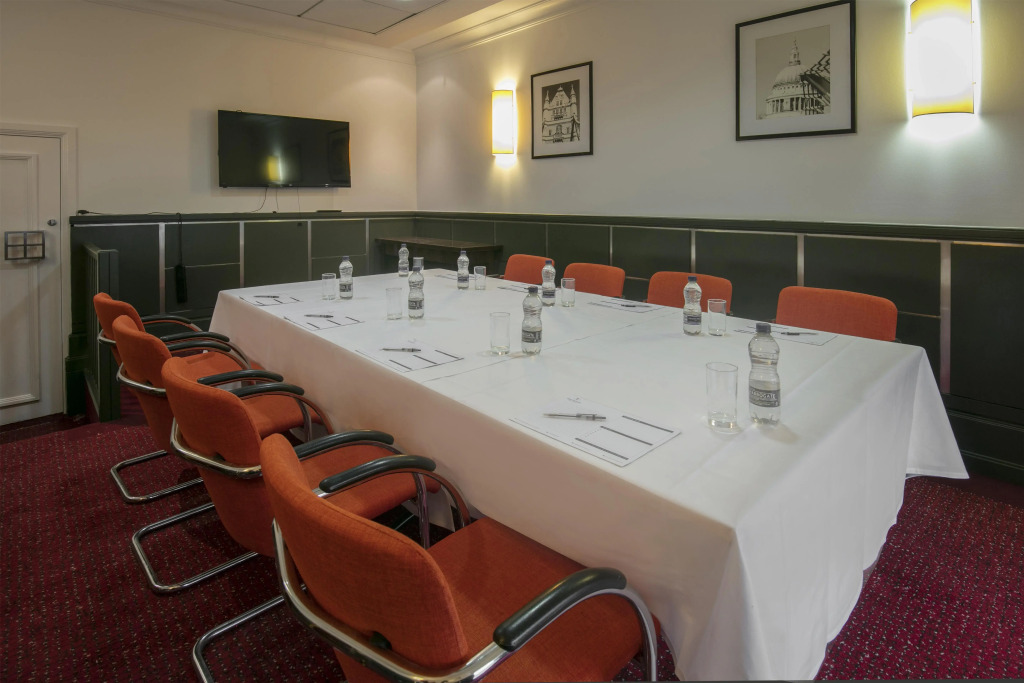 The Crown London, WorldHotels Distinctive