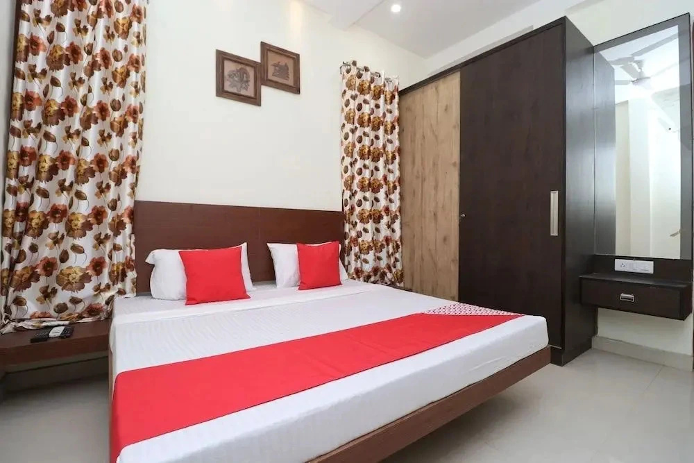 Sharan Square by OYO Rooms