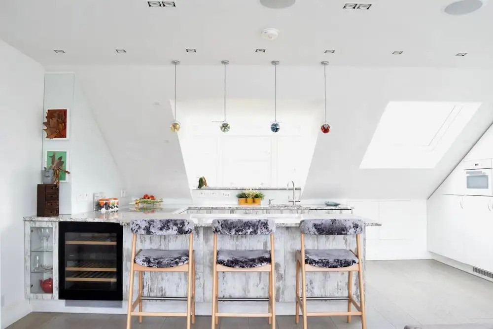 Bright and Stylish Apartment In Little Venice