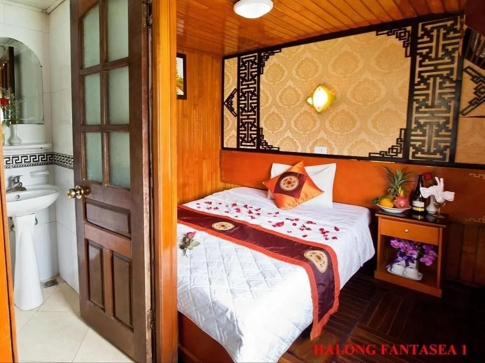 Halong Bay Aloha Cruises