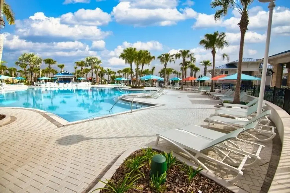 Get Away At Windsor Island Resort 5 Bedroom Home by Redawning