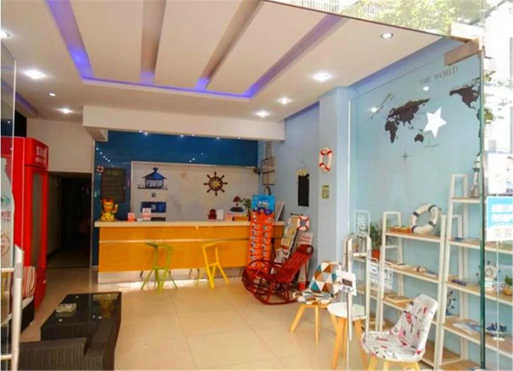 Liuliu Inn Sanya Shangpin Street Branch