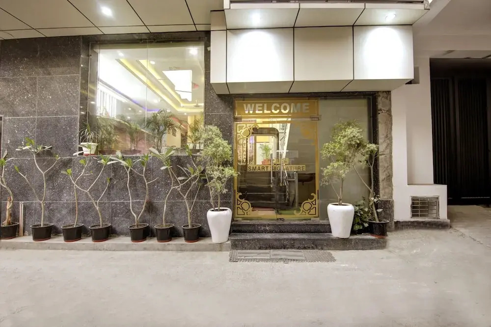 Hotel Armani Suites