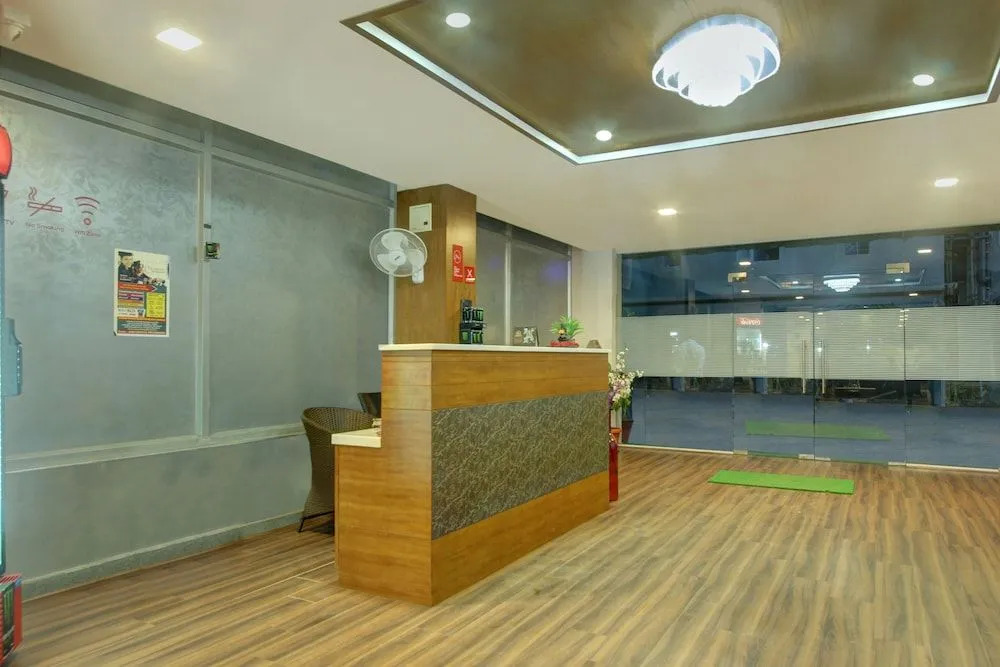 OYO 9946 CKB Apartment