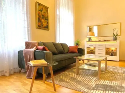 Teresa Boulevard Apartment