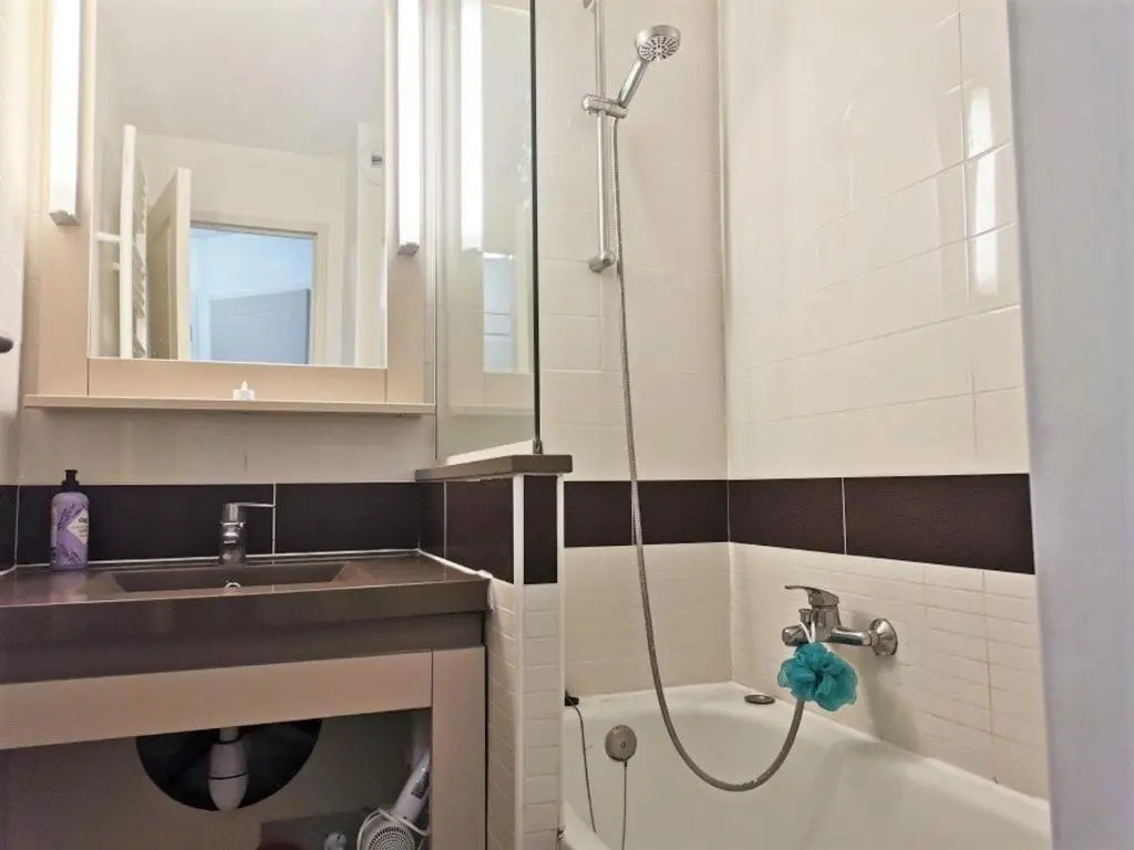 Appartement Cannes la Bocca, 2 pièces, 4 personnes - FR-1-609-39