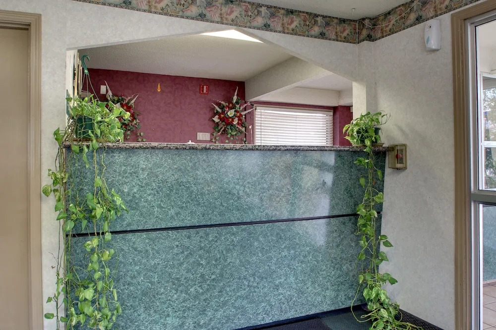 Econo Lodge Montgomery