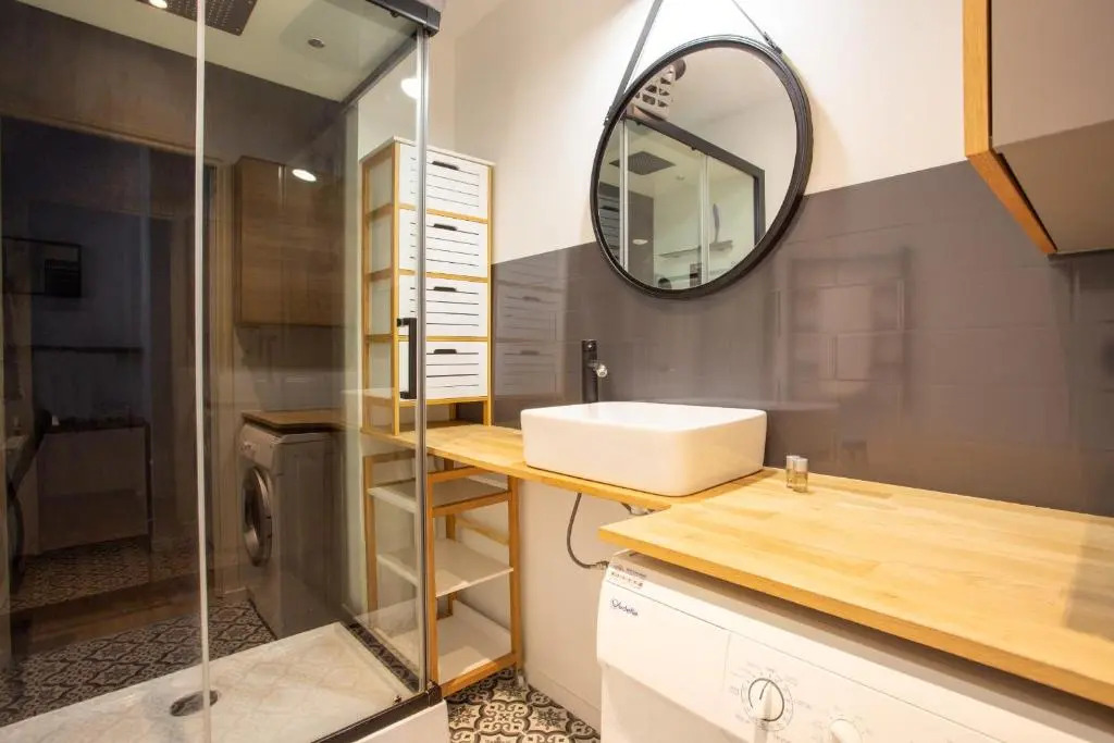 Apartment 5 minutes from the tram and 10 minutes from the sea