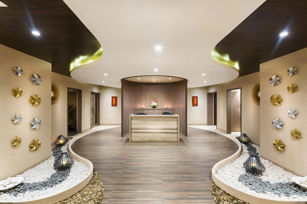 The Lotus Hotel Sameera