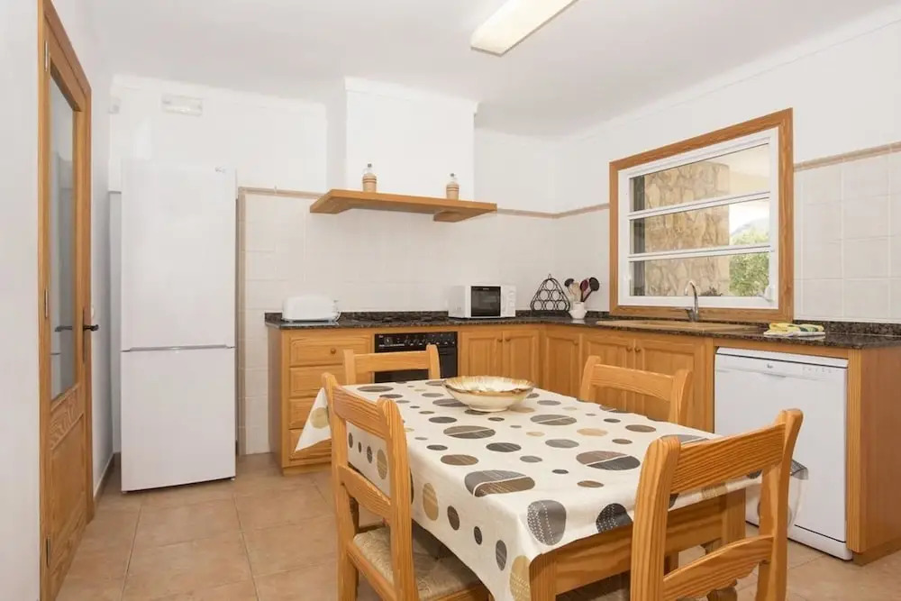 Villa - 4 Bedrooms with Pool and WiFi - 103131
