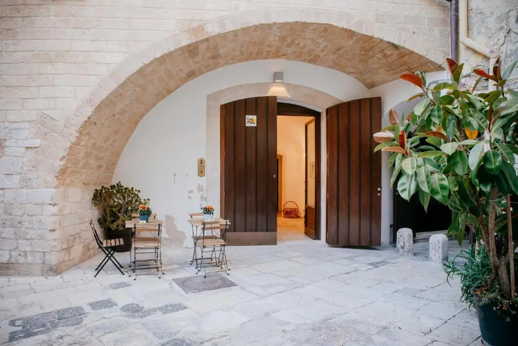 Casa Di Flora Guesthouse