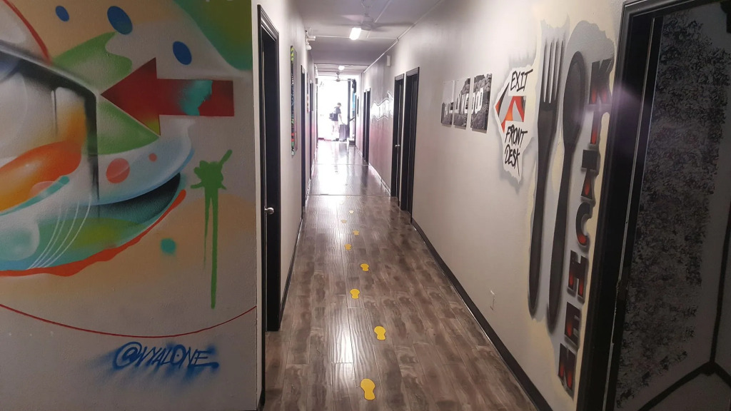 Samesun Hollywood Hotel & Hostel