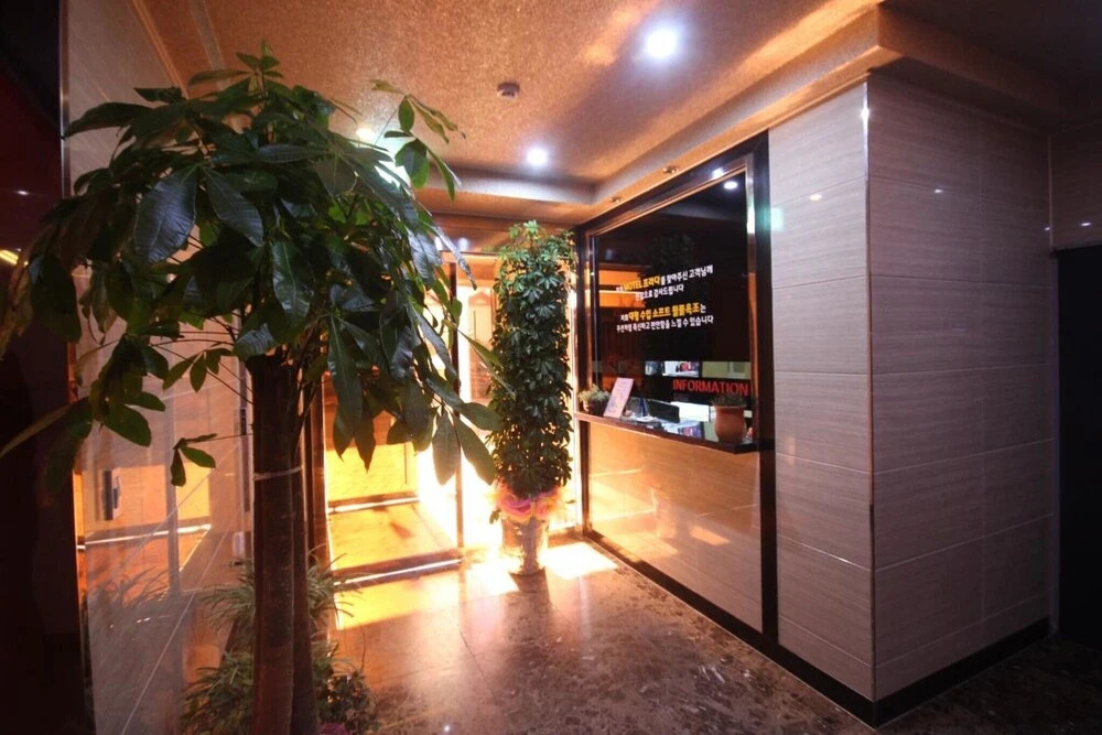 Gwangju Hanam Prada