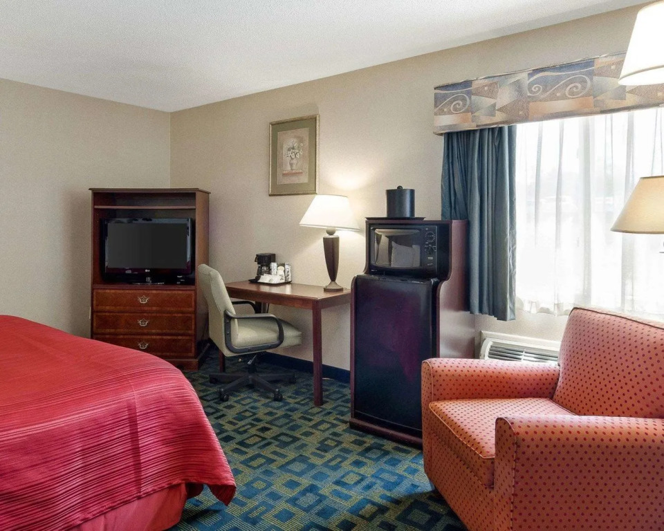 Quality Inn Marlborough (ex. Comfort Inn)