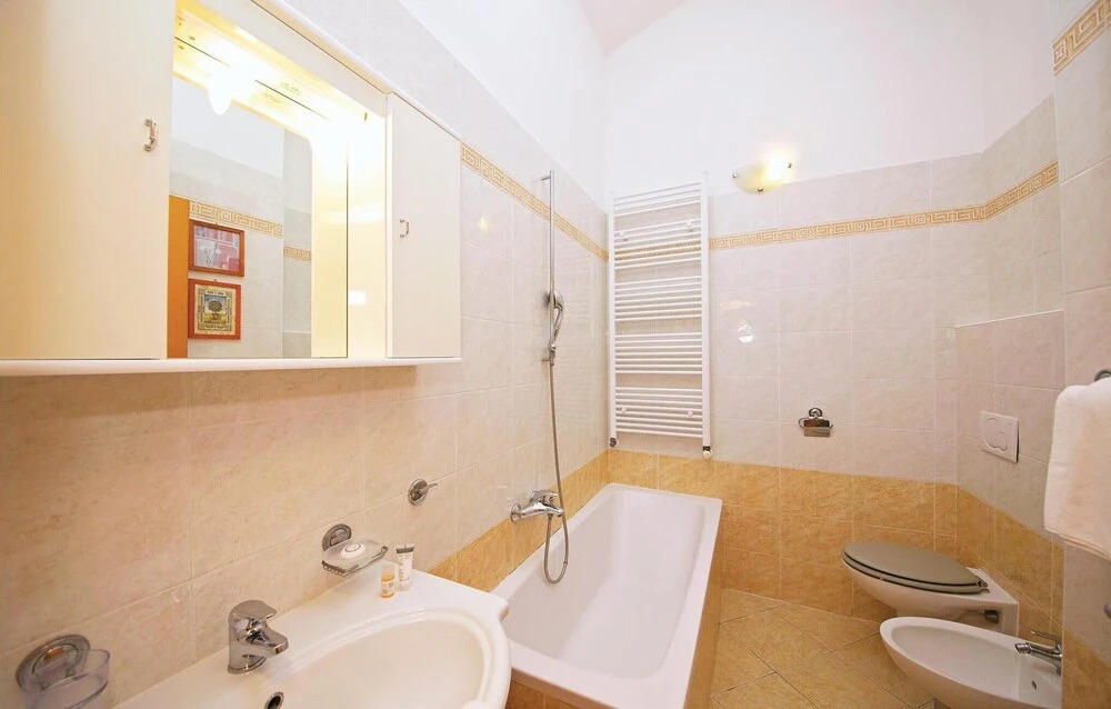 Stunning Apartment in Pula With Outdoor Swimming Pool, Wifi and 2 Bedrooms