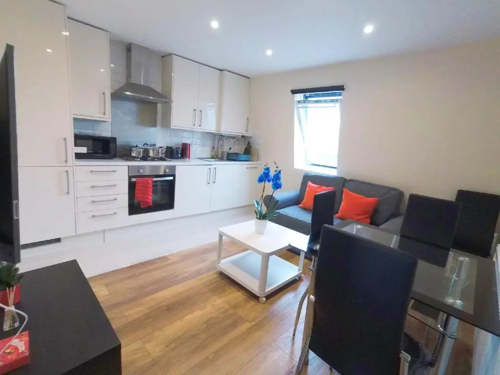 Tulip 5 Top Floor at Hammersmith