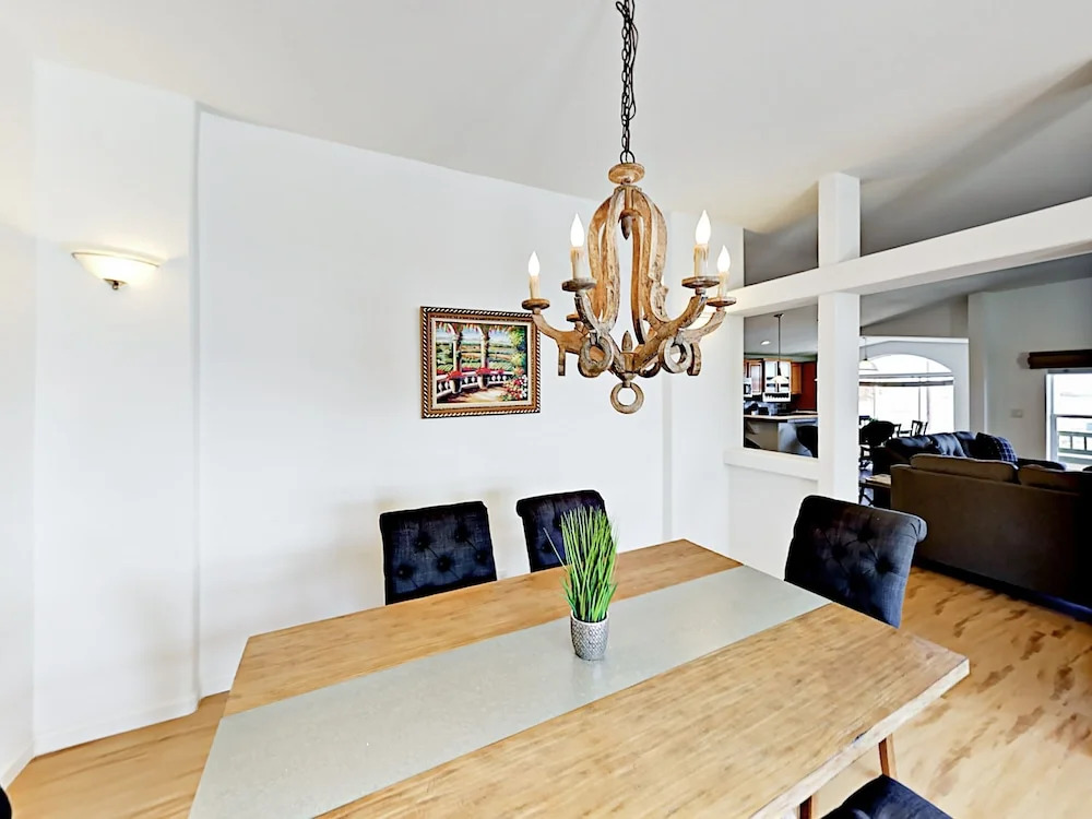 Wine Enthusiast Escape - 3 Br Home