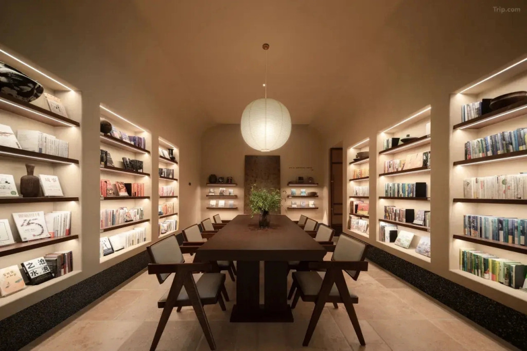 Отель Atour Orign Hotel Chengdu Kuanzhai Alley Changshun Street