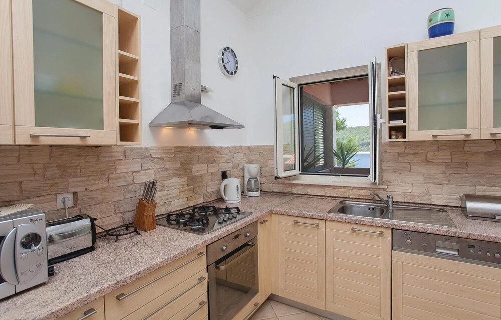 Awesome Home in Vela Luka With Wifi and 3 Bedrooms