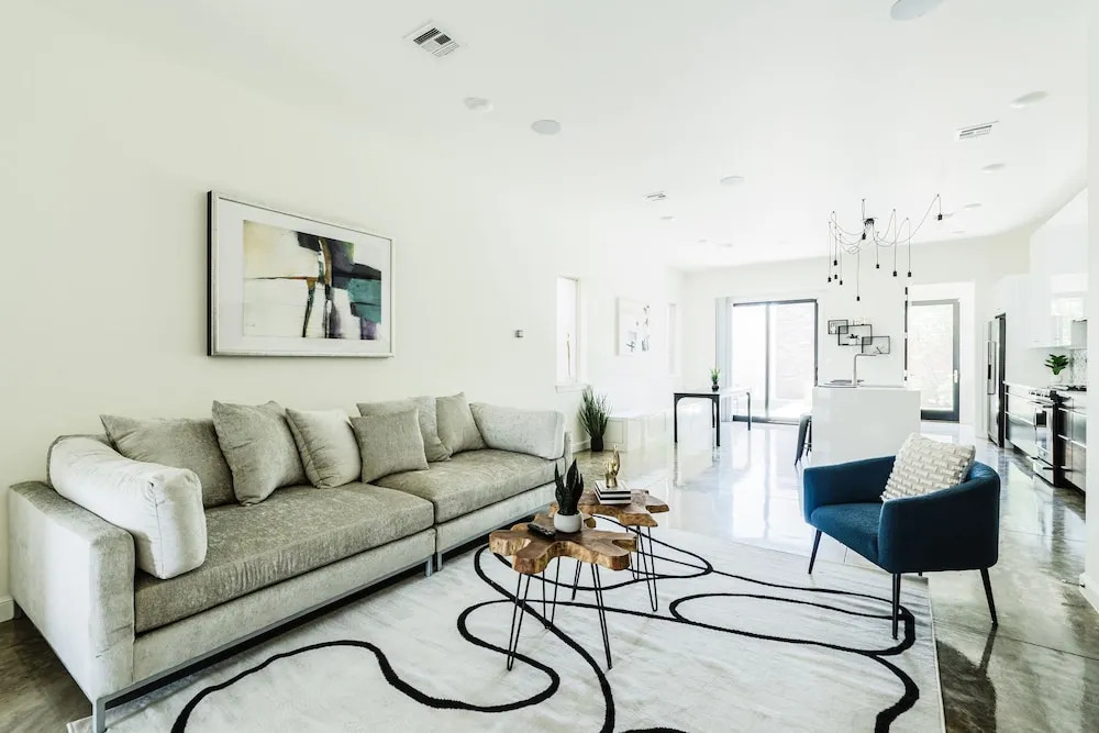 Cozy Getaway Perfect for 10 Prime Location NW6