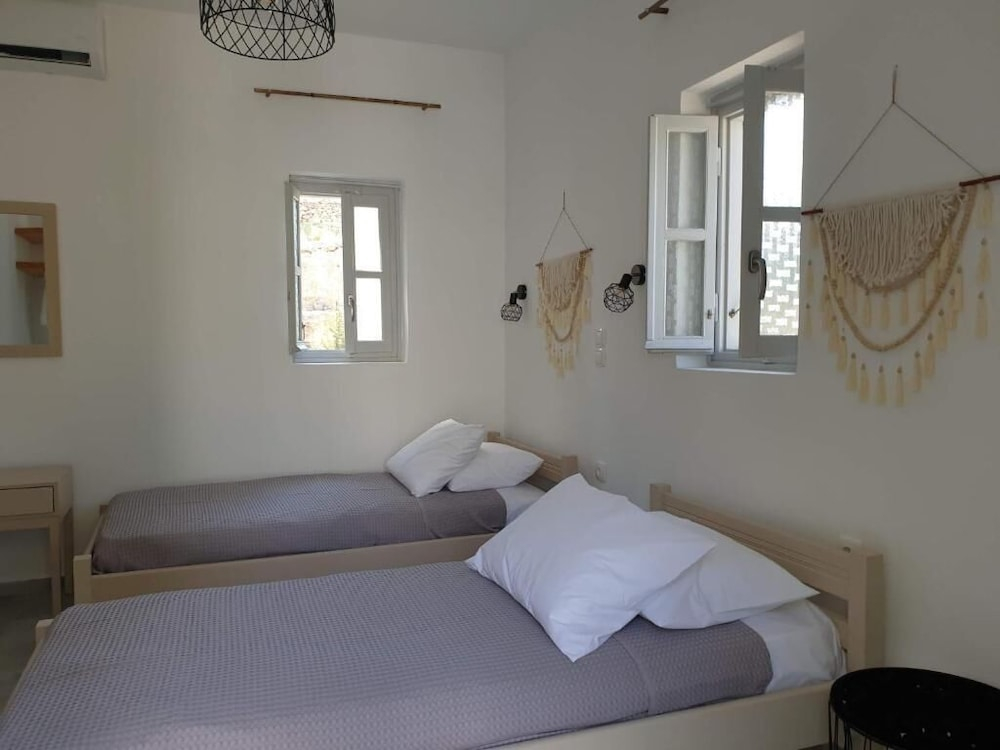 Anassa Cycladic Village