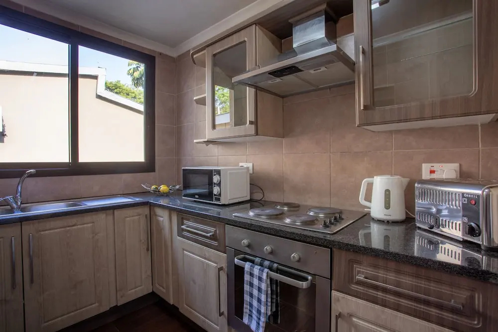Fallsway Apartments - Louden Court