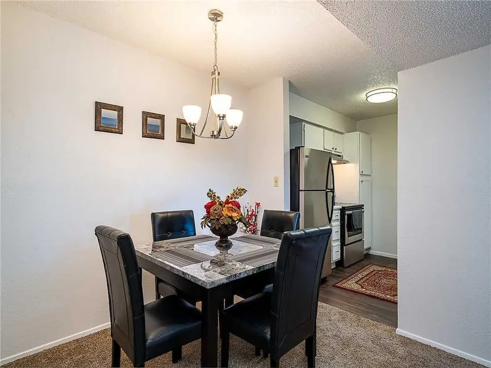 Zia Vista, 2 Bedrooms, Pool Access, Hot Tub, Fitness, Fireplace, Sleeps 4