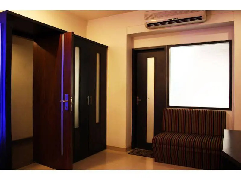 Vista Rooms at FC Road