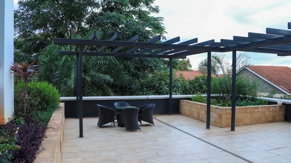 Astoria 1 BR with Gym &Pool In Lavington
