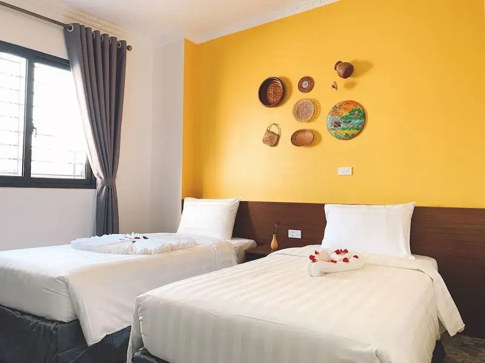 Hanoi La Cascada House & Travel
