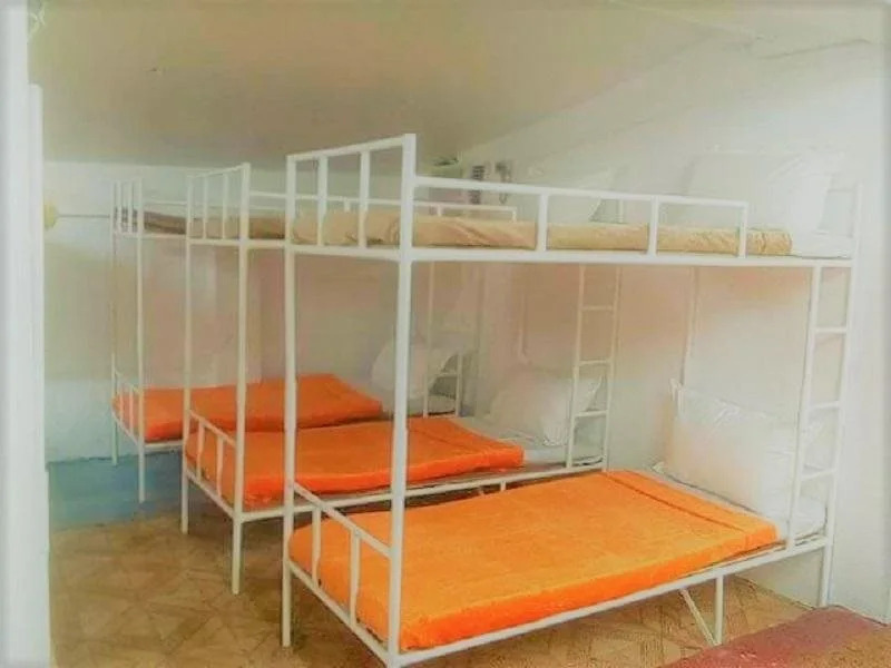 Bunks Makati - Hostel
