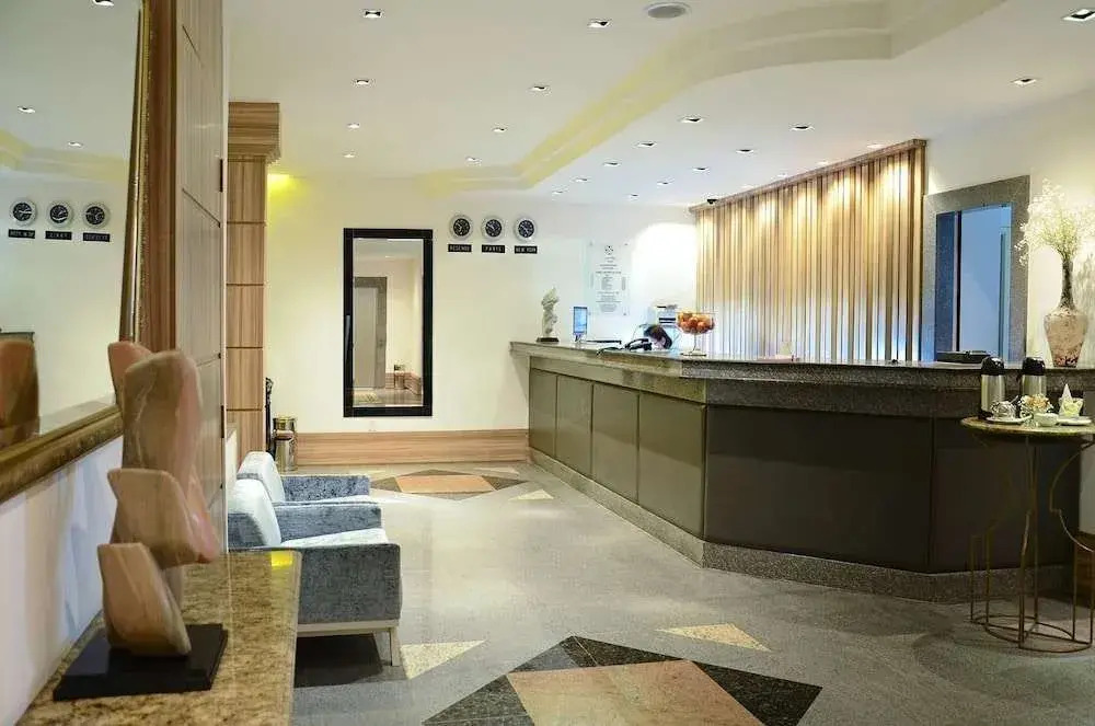 Castel Plaza Hotel