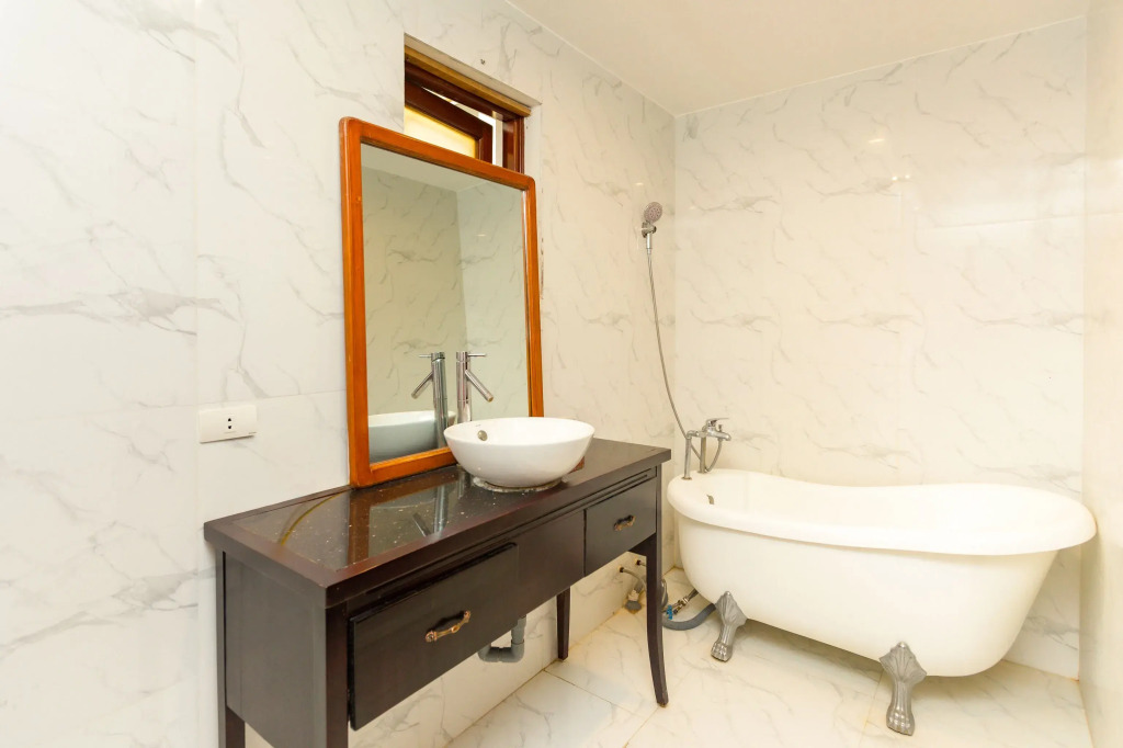 Aisha HOTELS and APARTMENTS