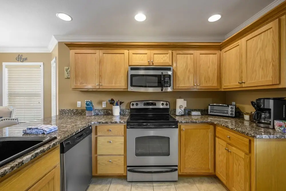 Bradley Bungalow Sleeps 11 Sevierville
