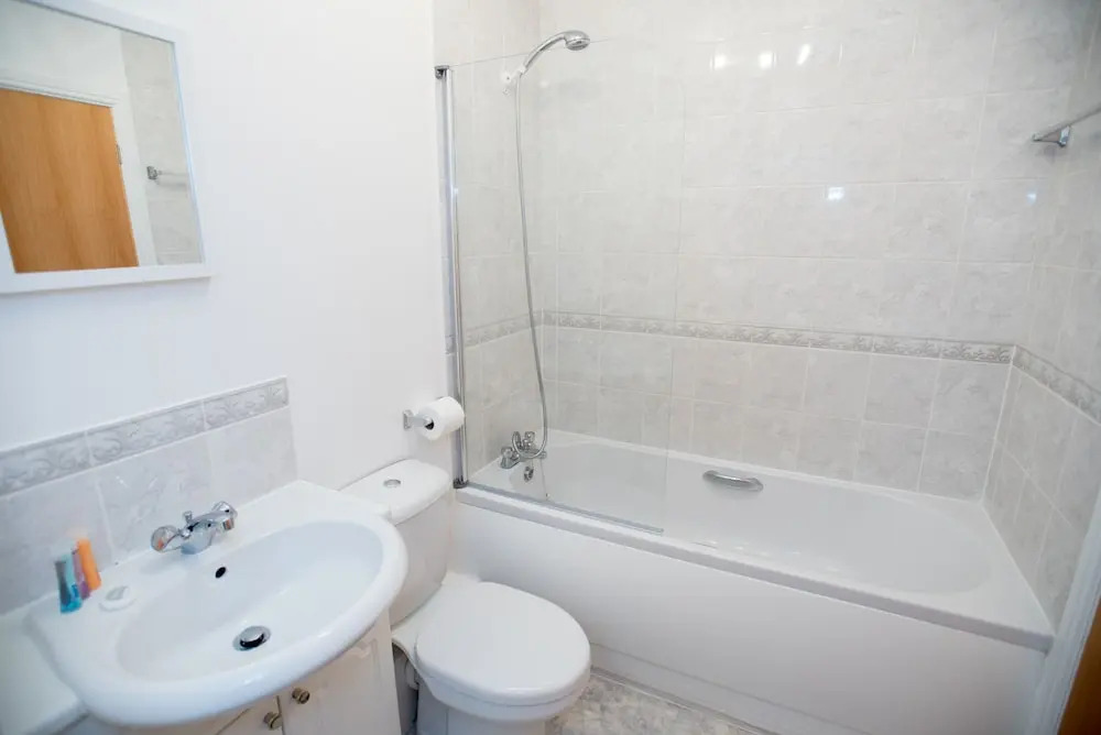 Celador Apartments - Regents Riverside Serviced Apartments