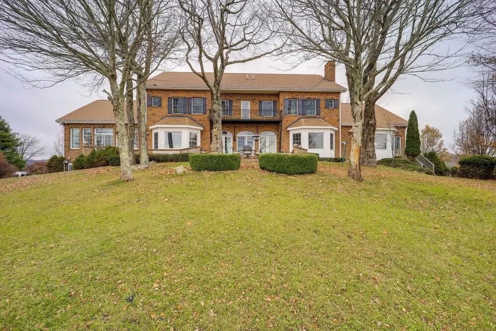 Immaculate Boone Villa w/ Entertainment Lounge