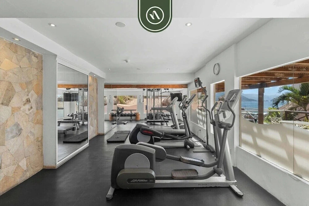 Oceanview 1 BR Condo - Pool - Cleaning Included