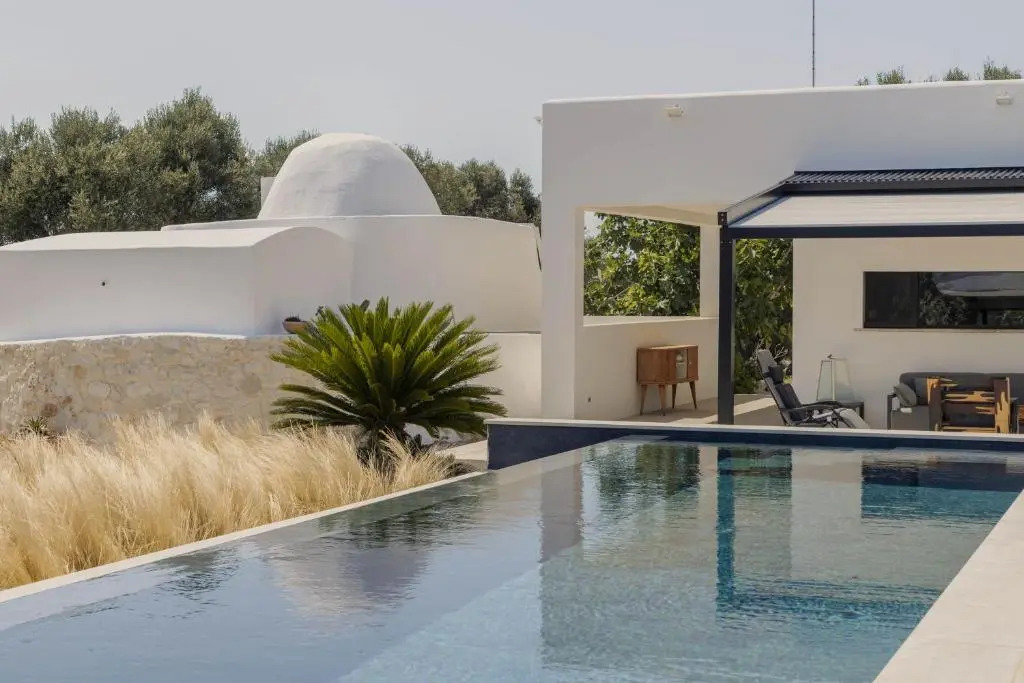 New Villa Aspri with Infinity Pool 1km from the sea