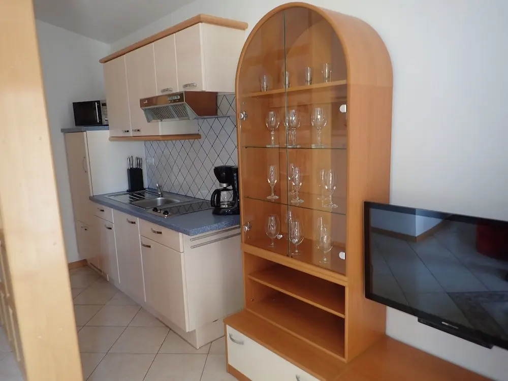 Asja-on Quiet Location and With Beautiful Garden
