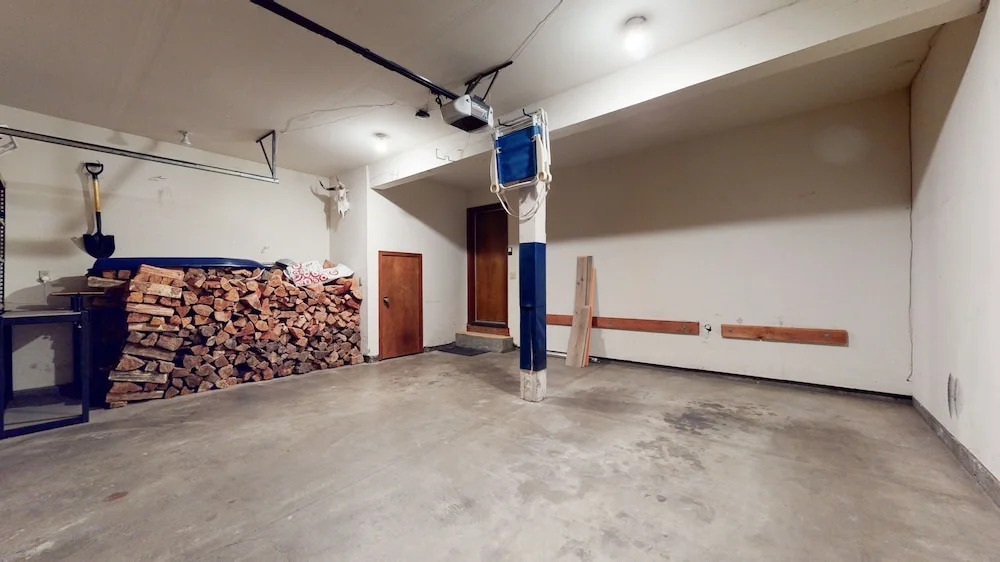 Tennis Village 14 Pet-Friendly, Spacious, Comfortable, Great Complex Amenities by RedAwning