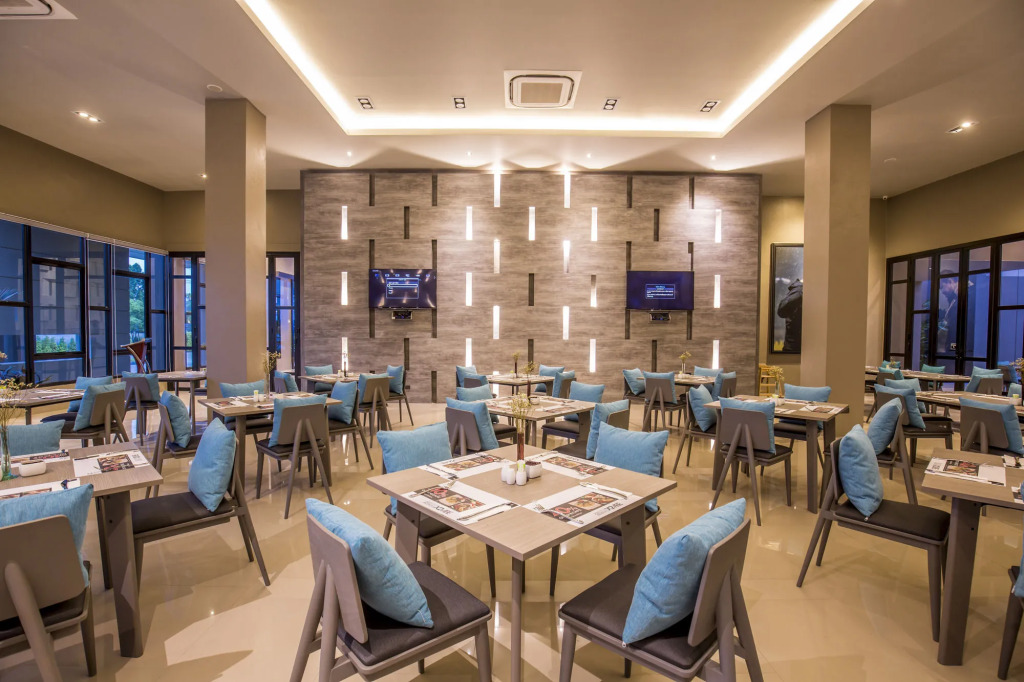 The Crystal Hotel Buriram
