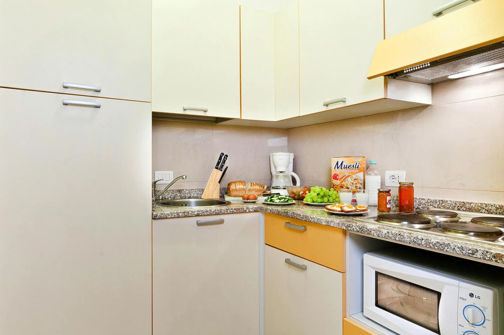 Apartment in Baveno with garage