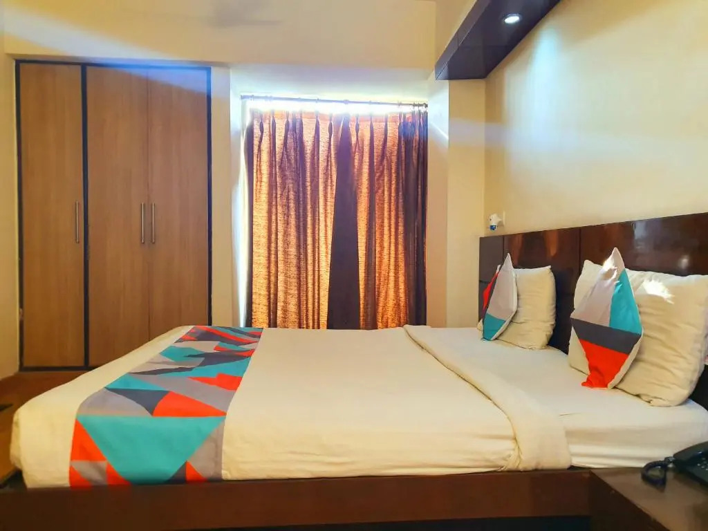 Merriment Alpha Hotel At Noida