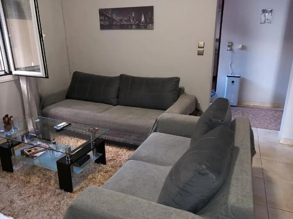 Airport's Close, Cozy Flat for 6 Persons