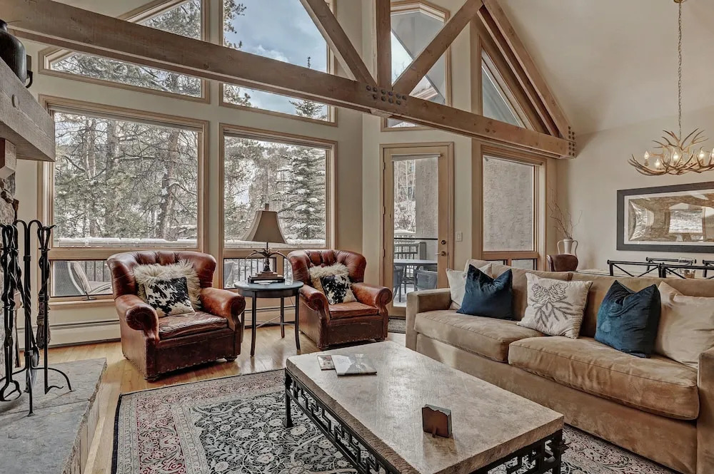Luxurious 3 Bedroom/4 Bath Townhome- Beaver Creek Ski-in/out Townhouse by RedAwning