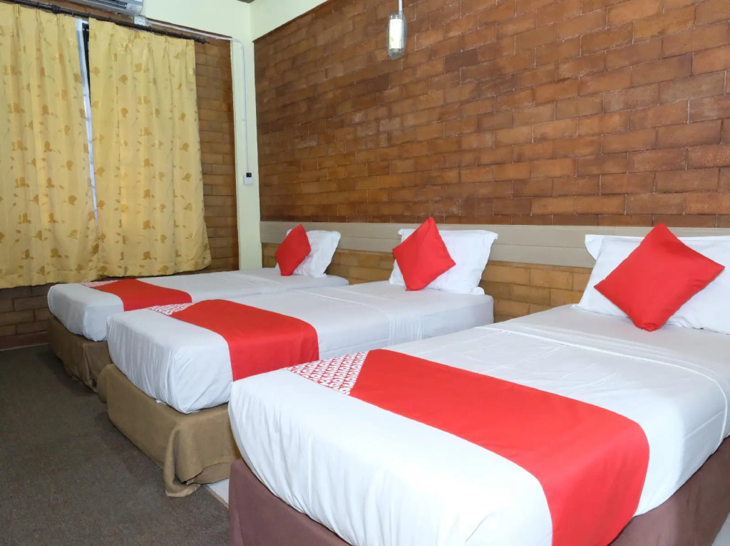 OYO 1017 Al-inshirah Inn
